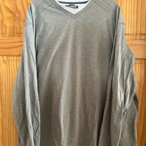 Men's Gray Long Sleeve Shirt
